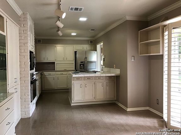 5th image of 3742 Hunters Circle St