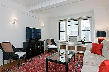 Rented by Domus Realty
