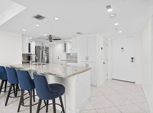 198 NW 67th St APT 307, Boca Raton, FL 33487