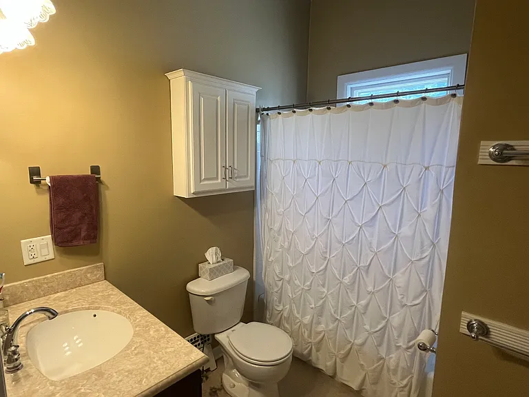 600 Fountain St NE #2 — Photo 6