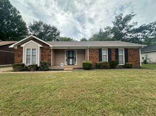 4563 Knotty Oaks Dr, Memphis, TN 38141