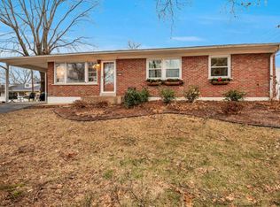 8935 Pardee Rd, Saint Louis, MO 63123