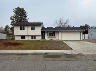 4730 W Mallard Ct, West Richland, WA