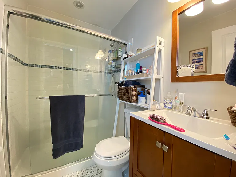 16 Hull St #2 — Photo 12