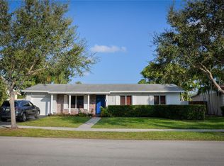 10525 SW 124th Ct, Miami, FL 33186