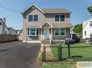 185 Summerhill Rd, Spotswood, NJ 08884