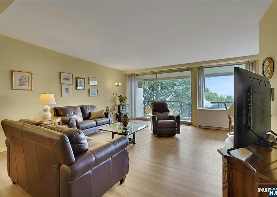 1st image of 1 Horizon Rd APT 408