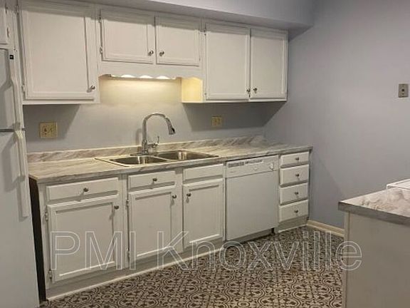 5th image of 9120 Woodpark Ln Unit D