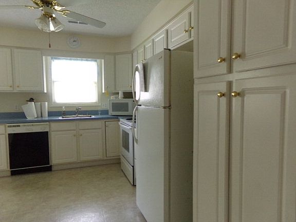 5th image of 235/53 Waterway Dr