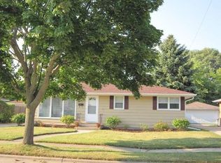 2108 87th Pl, Kenosha, WI 53143