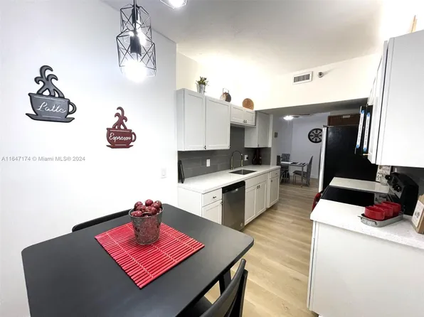 3850 Washington St APT 115, Hollywood, FL 33021
