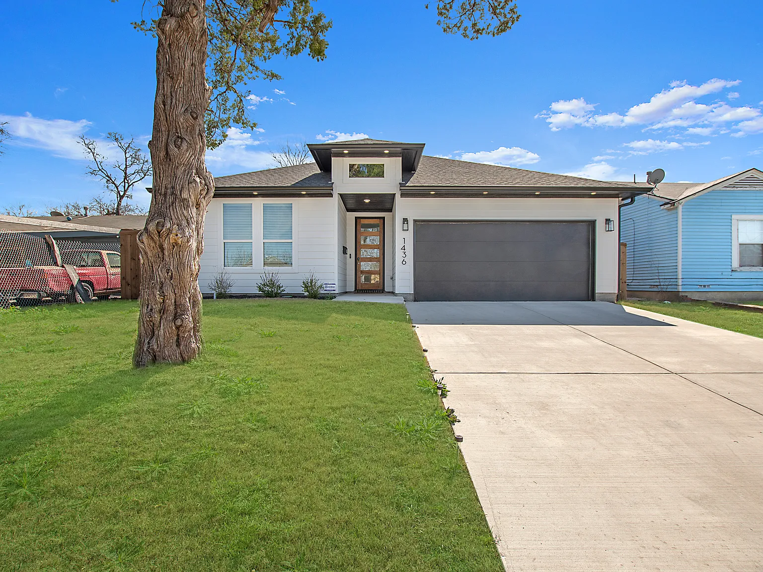 4 bed, 1850 sqft, $3,300 — Photo 1
