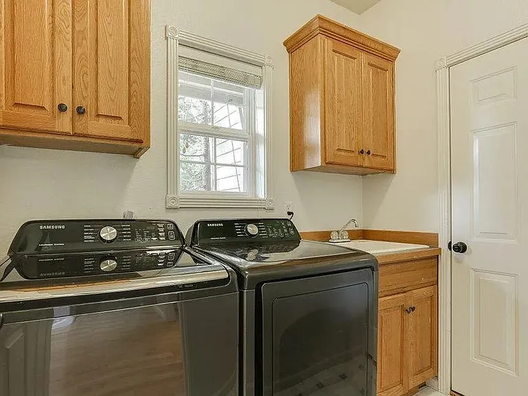 16541 NW Graf St — Photo 30