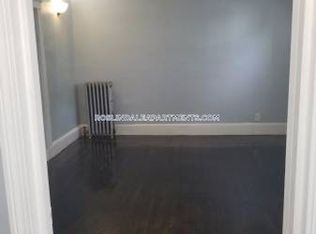 73 Neponset Ave, Roslindale, MA 02131