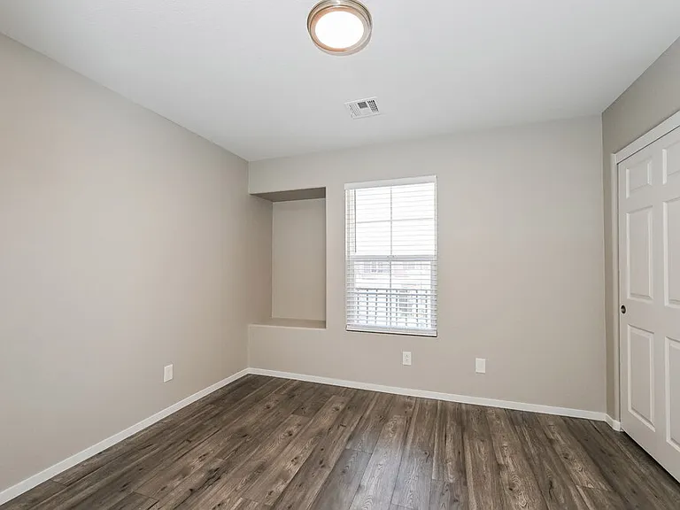 8699 Brilliant Star Dr — Photo 14