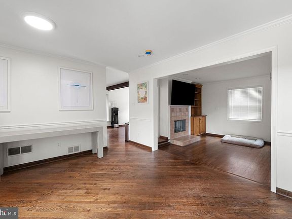 4th image of 11 Ruby Ct