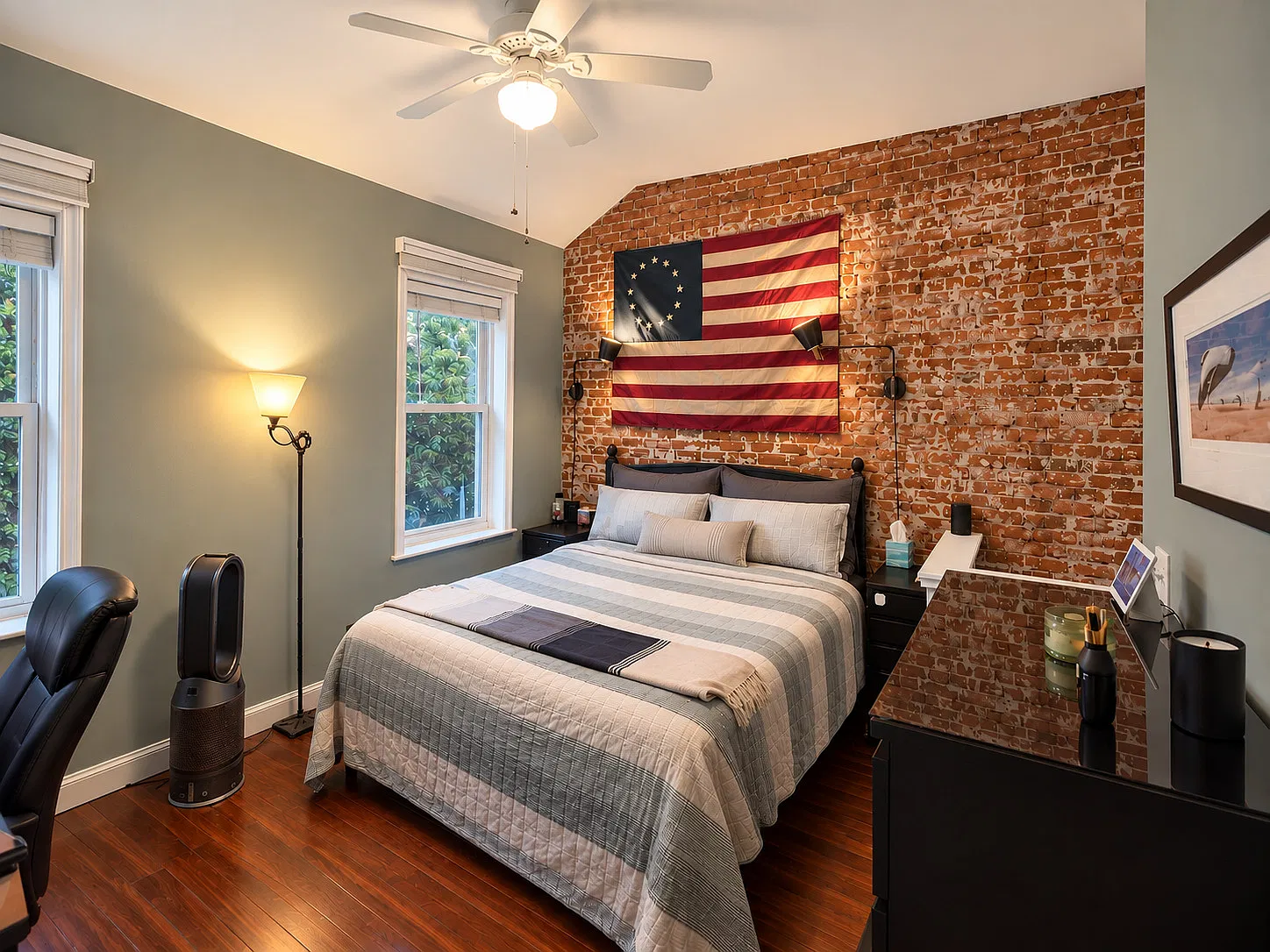 Modern 1-Bedroom Bella Vista Home with Central Air, In-Unit Laundry & Private Patio — Photo 4