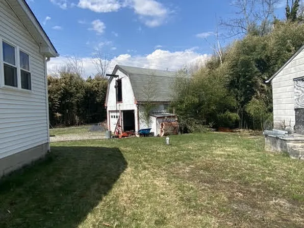 18 Arneytown Hornerstown Road, Cream Ridge, NJ 08514
