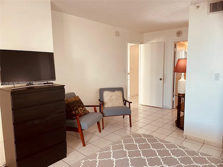 2555 Collins Ave #1804 — Photo 9