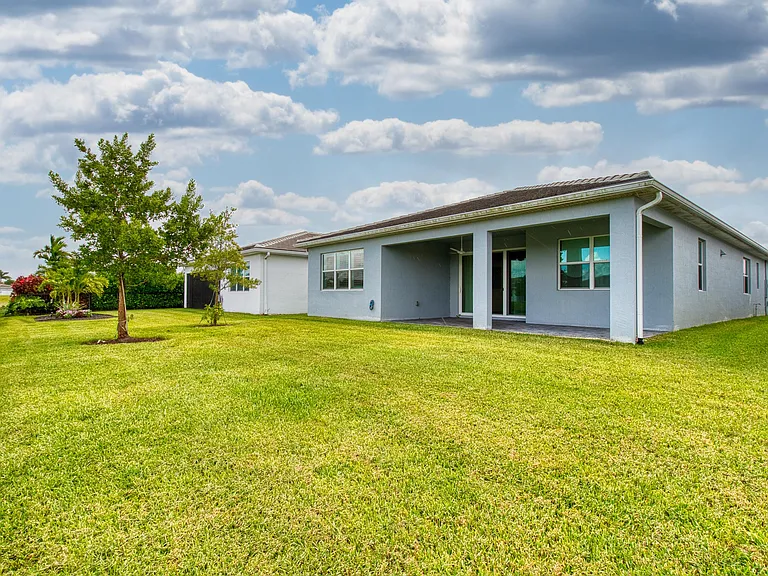 10407 SW Aquila Way — Photo 39