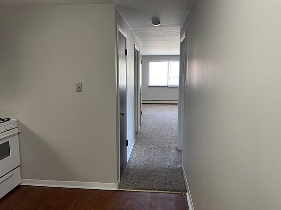 4th image of 7031 170th St APT 1E