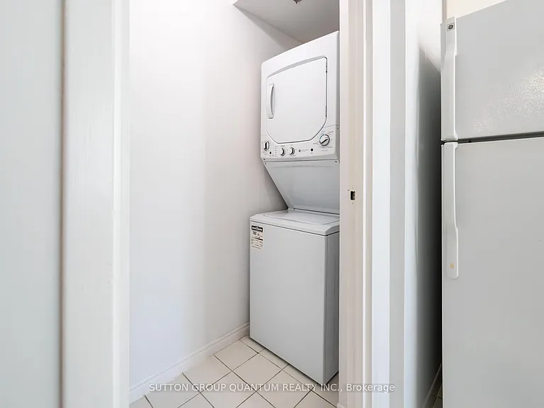 10 Yonge St #2113 — Photo 20
