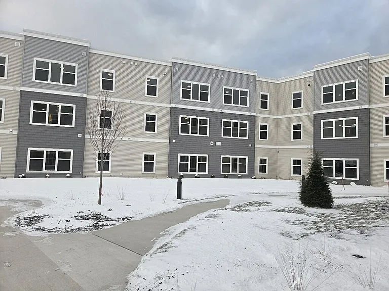 Another view of the courtyard.