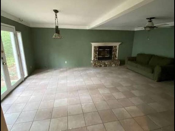 4th image of 112 Marioneaux Ave