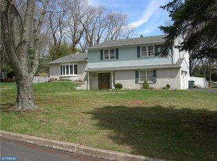 184 W Patricia Rd, Southampton, PA 18966