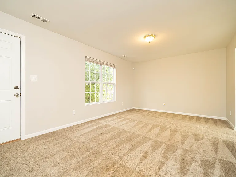 408 Cooper St — Photo 8