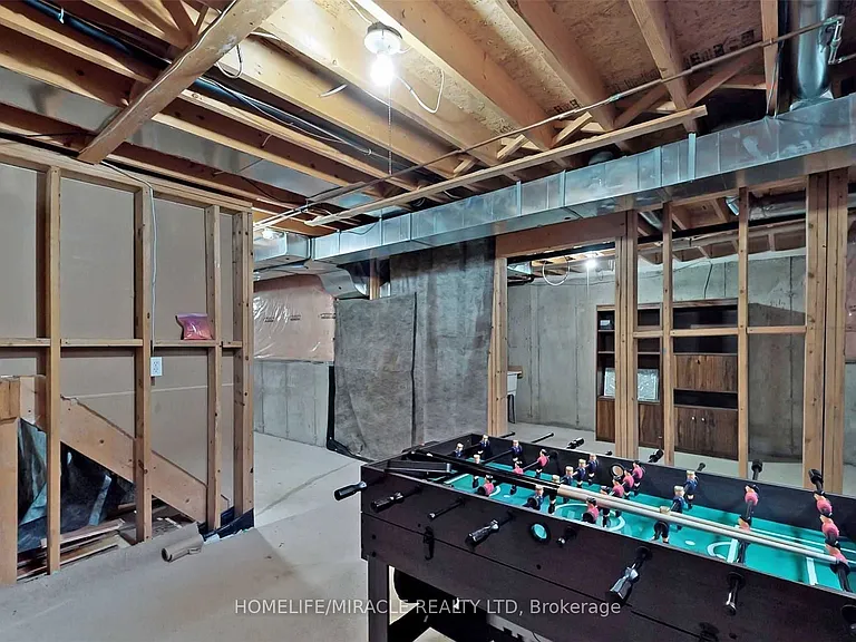 16 Sentimental Way — Photo 28