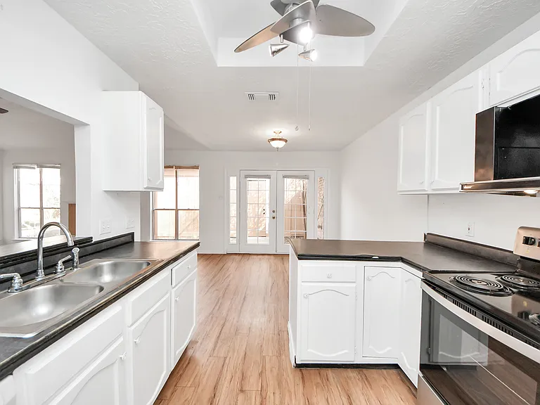 17003 Amidon Dr — Photo 18