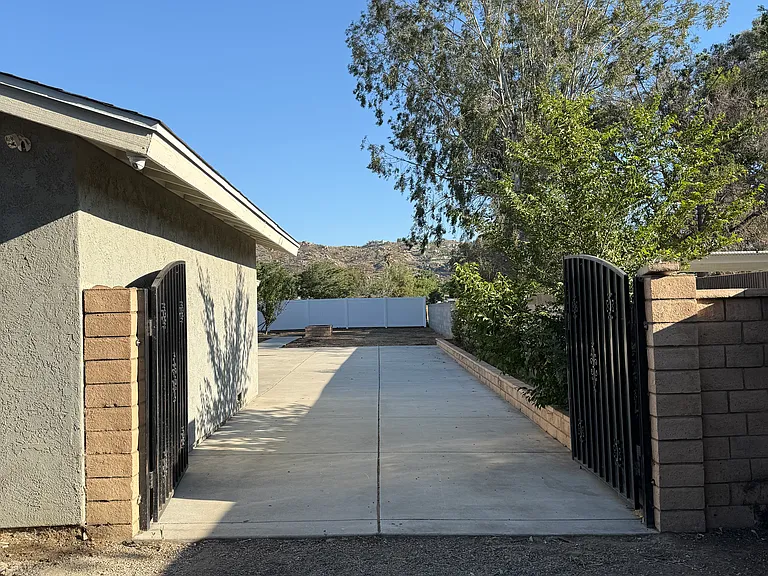 40551 Shellie Ln — Photo 23