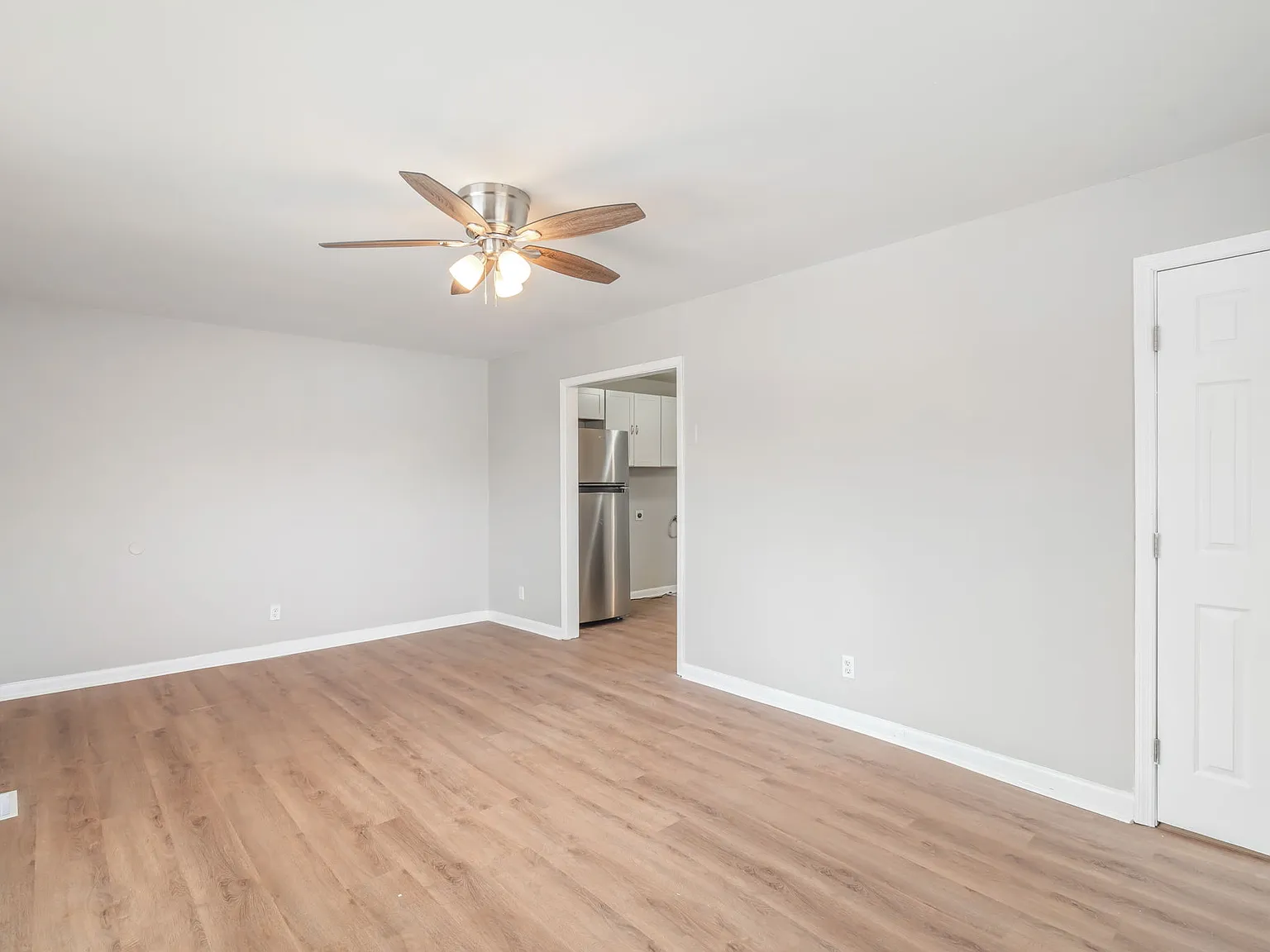 (ACHKM) 411 & 413 Cherokee Heights Drive (Duplex) - 411 — Photo 4