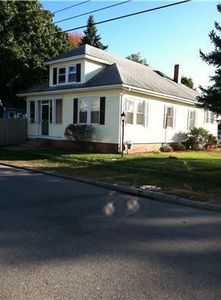 54 Oriole Ave, Pawtucket, RI, 02860