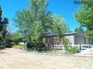 9239 Knights Ln, Wilton, CA 95693