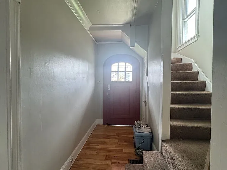 350 Probasco St — Photo 8