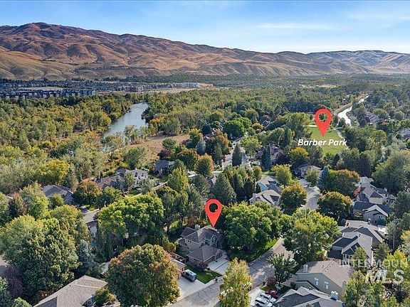 3rd image of 3064 E Nature Dr