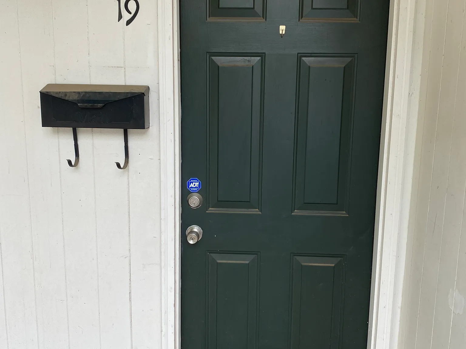 802 E Main St — Photo 1