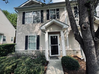 689 Outlook Way, Atlanta, GA, 30349