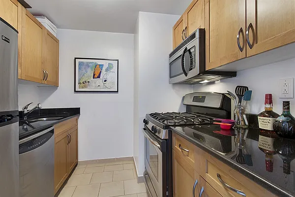 Rented by Corcoran | media 2