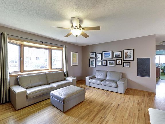 3rd image of 2211 N Upland Crst