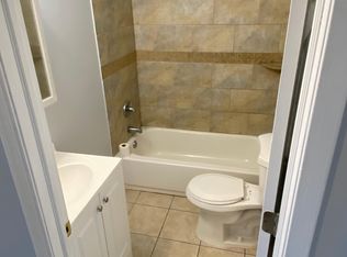 170 Manheim St #3, Philadelphia, PA 19144