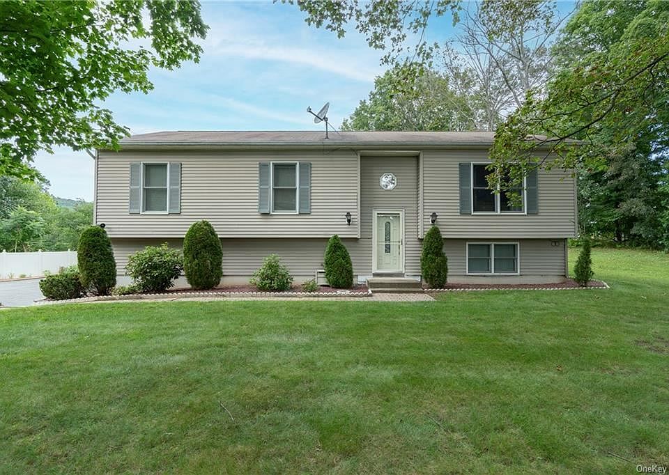 1st image of 15 Hasbrouck Ave