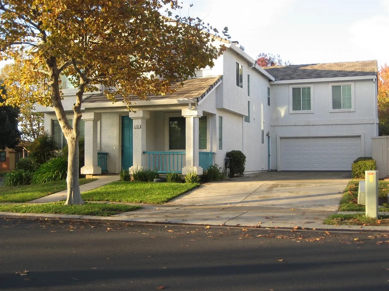 3201 Babson Dr photo 1