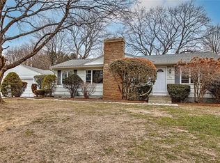 162 Angell Rd, Cumberland, RI 02864