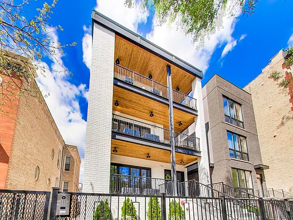 3rd image of 1752 W Huron St #3