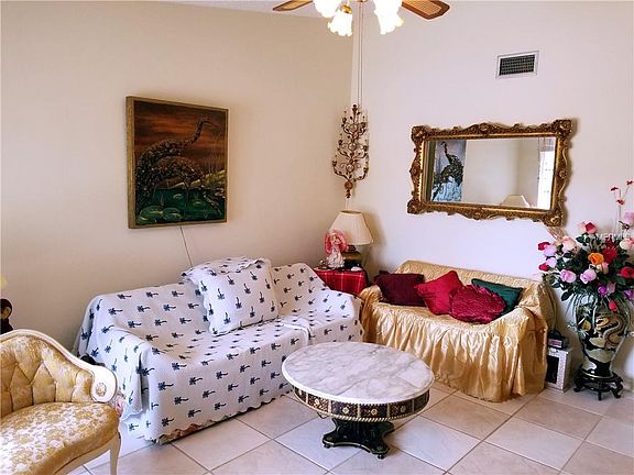 3rd image of 316 Ortega Pl