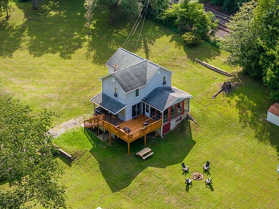 3rd image of 229 River Rd