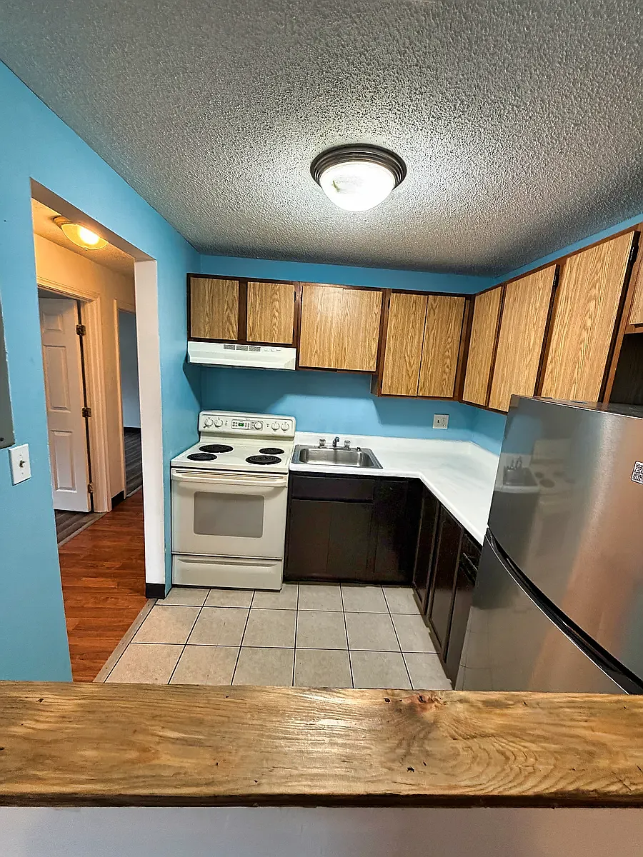 Building Photo - 75 Scotch Pond Pl #U32